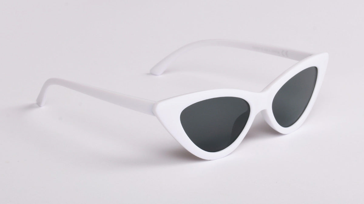 najpovoljnije bijele sunčane naočale mačkastog okvira za žene