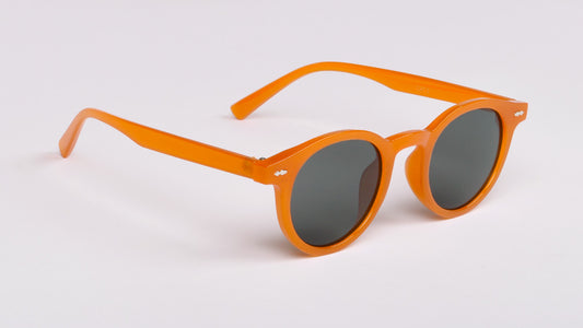 narančaste sunčaen naočale okruglog okvira